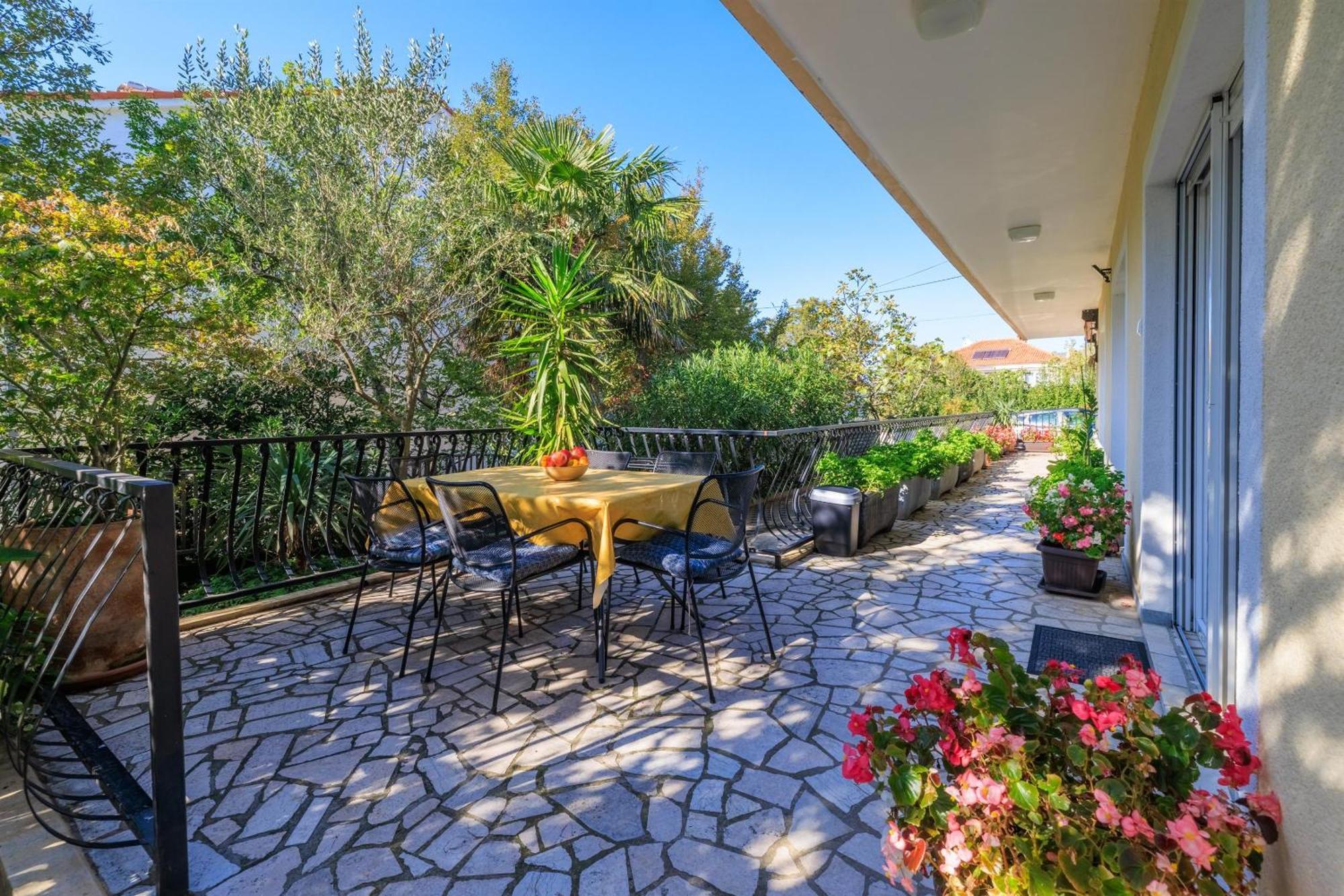 Apartments Pinty Jadranovo Exterior photo