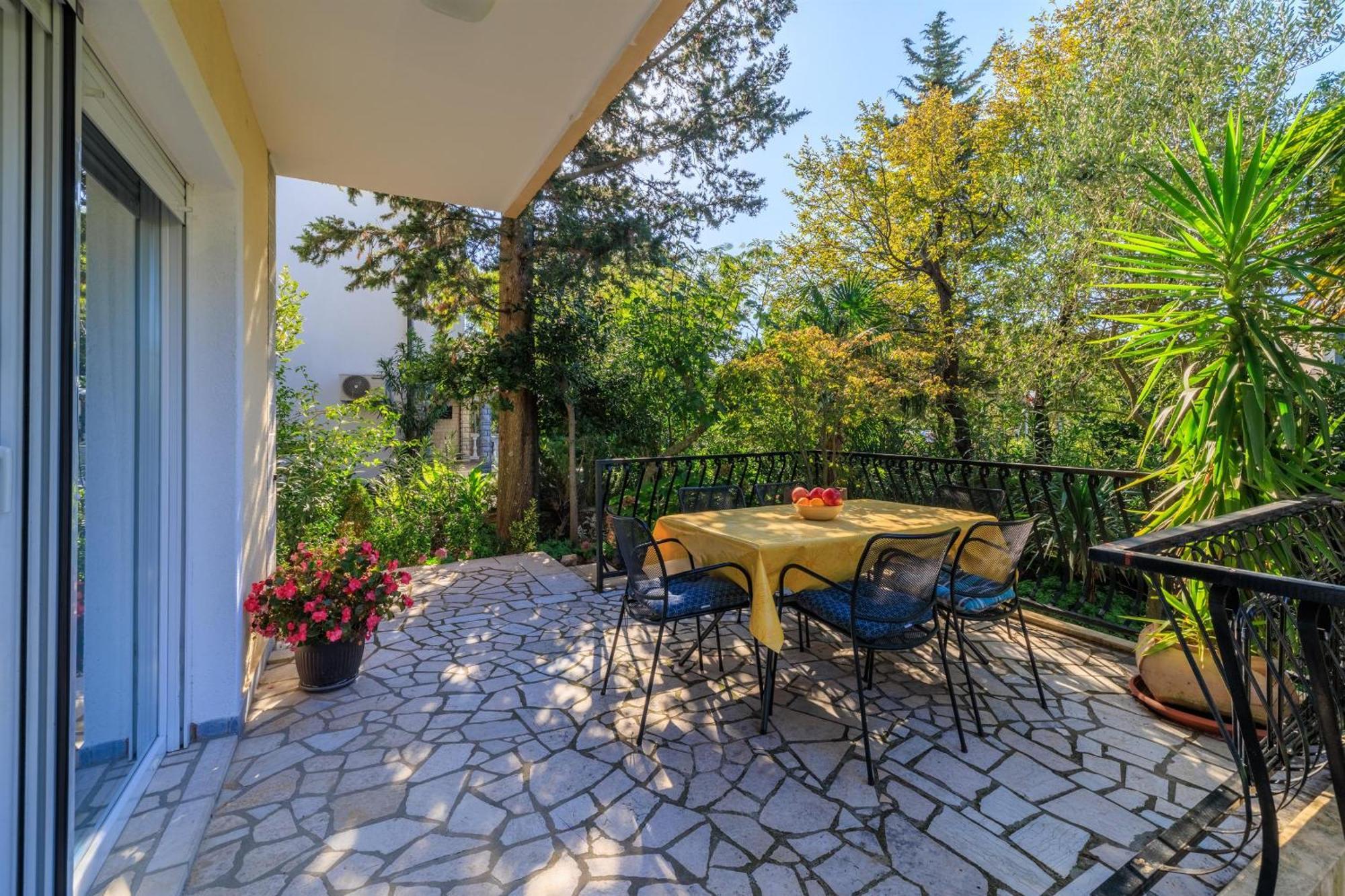 Apartments Pinty Jadranovo Exterior photo