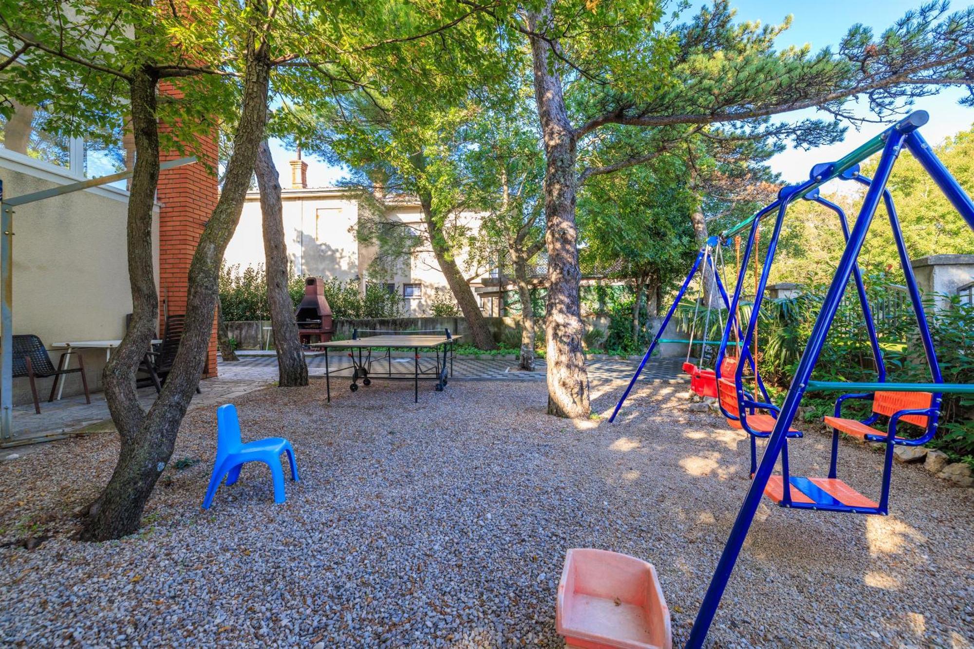 Apartments Pinty Jadranovo Exterior photo